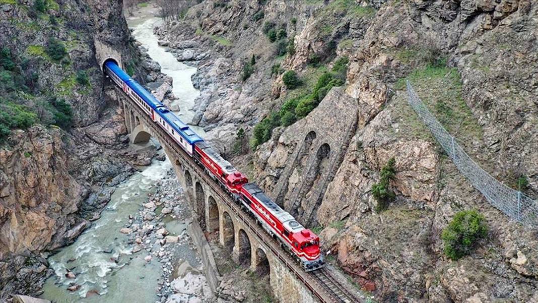Karadeniz'de doğa şöleni! Turistik Karaelmas Ekspresi yolcularını büyüledi 1